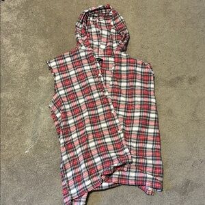 Men's Red and White Plaid Sleeveless Shirt